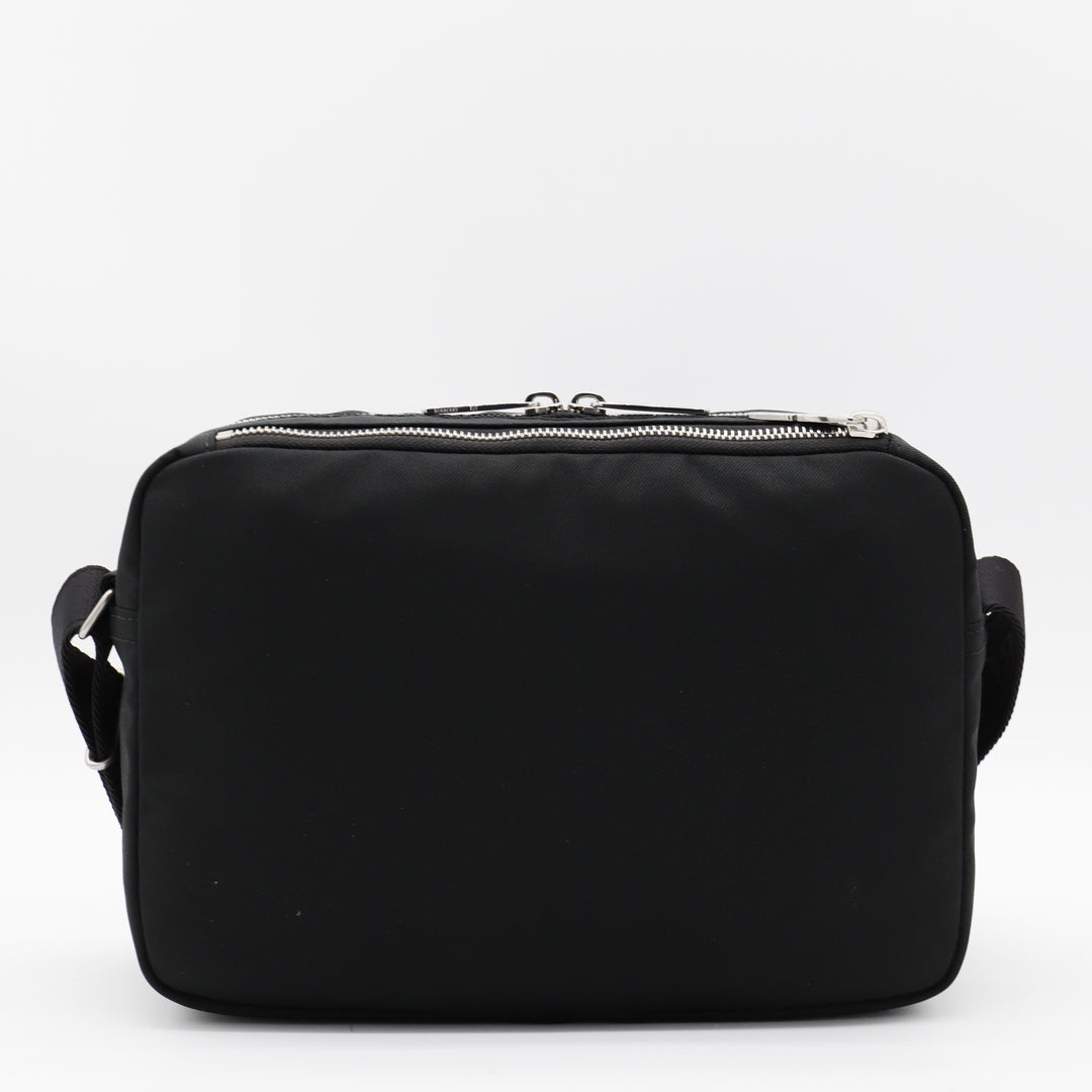 Burberry Bags - Blacks and greys | a4ad38fb9e81401960e918c32d87e10d38d01d41