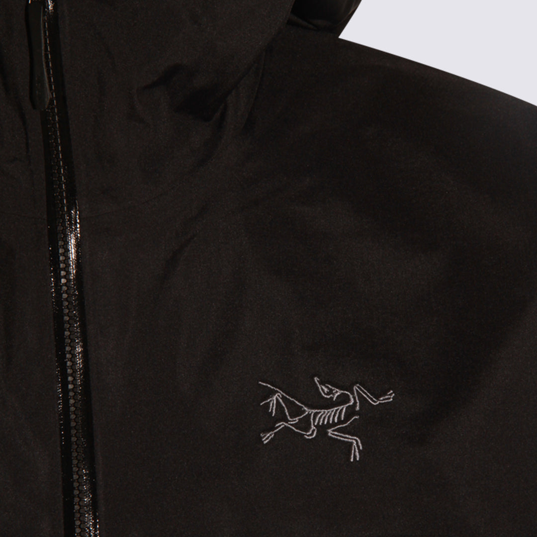 Arc*Teryx Jackets - Blacks and greys | d35d11ad1b13641db748a6821c82bd9701b077f3