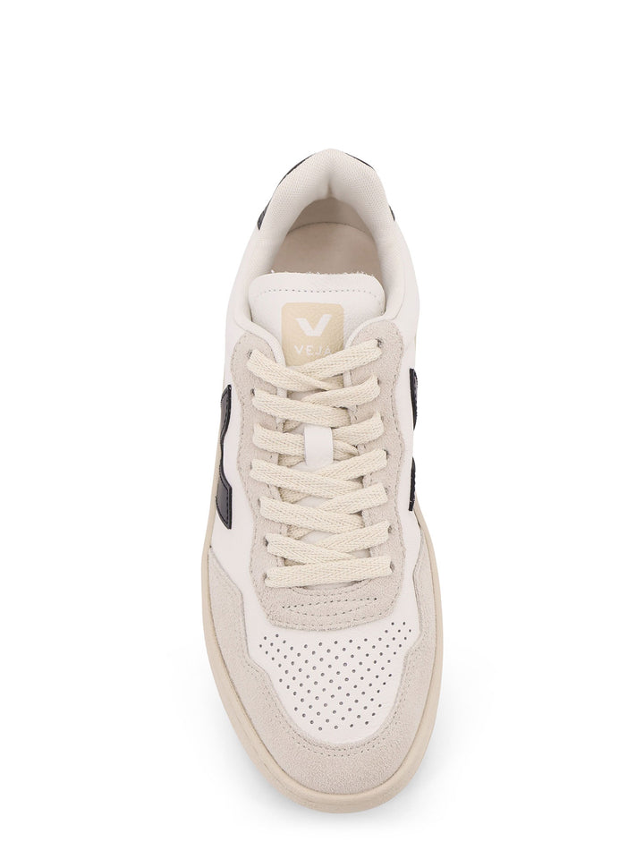 Veja Sneakers - Chiari e Naturali | 5eb4d3d1522f28fc25af32951f397b3b0af0c44e