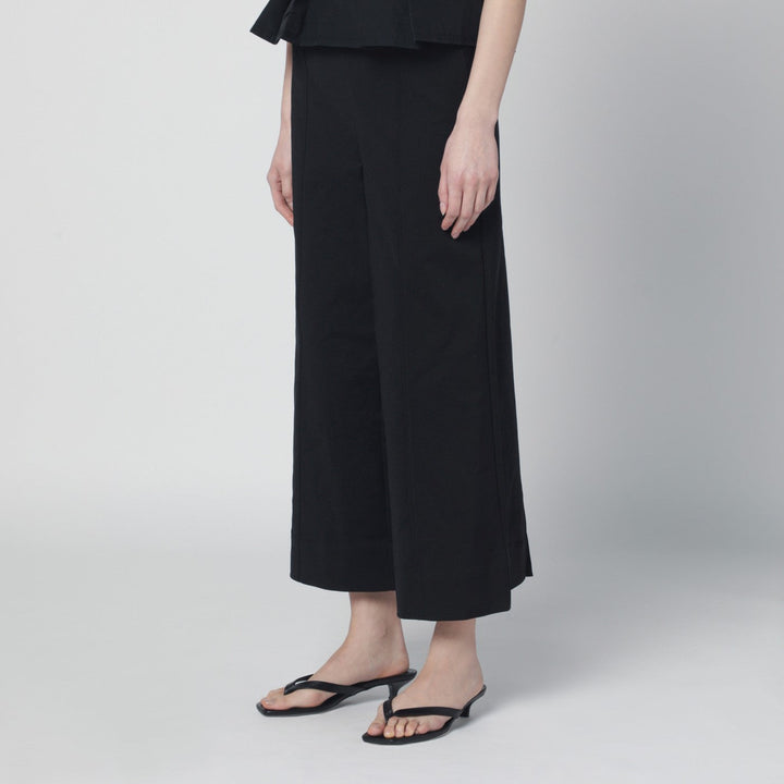 Simkhai Shorts - Black | 75b1f4971b97ede7e2e6d21d7c6aab61b5b30c0d
