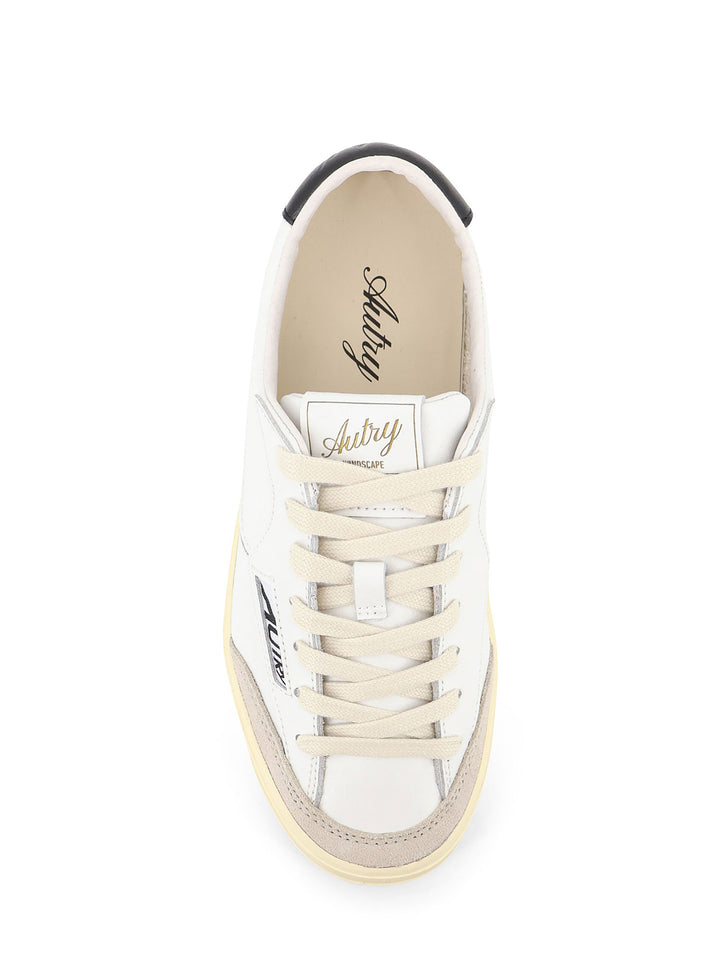 Autry Sneakers - Whiteblack | e0478fed61414ea7990c08558a639065aae9ddc7