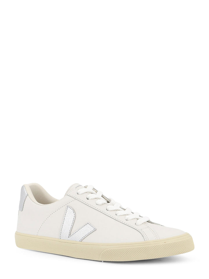 Veja Sneakers - Chiari e Naturali | 8dce0ebcef663a5ef1ff206664d653e3ef03f509