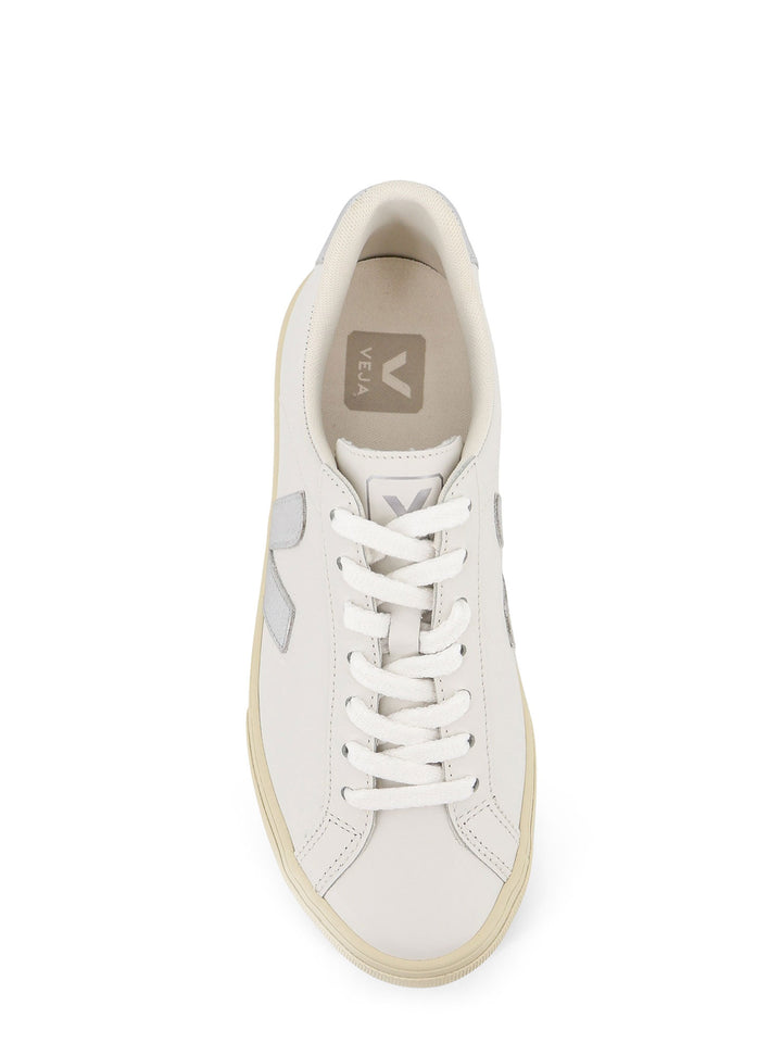 Veja Sneakers - Chiari e Naturali | 08a9bc923eef33ca7dfb7f84135c058da6fb203c