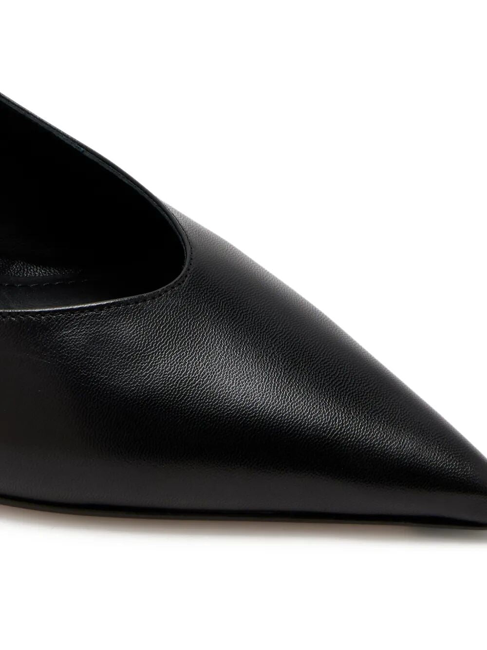 Ferragamo Pumps - Black | 554ef0600c0e1fa860e6a822730fe7523f299a0d
