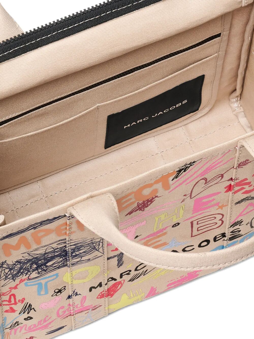 Marc Jacobs Totes - Nude & Neutrals | d69b3f8c4908d7f8d9998cdab93010c1197ed587