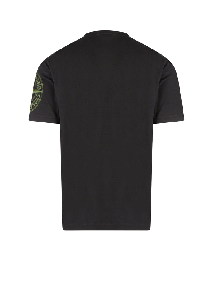 Stone Island T-shirts and Polos - Blacks and greys | 70f82acc7f6e86fe9daf590be502db47d1504247
