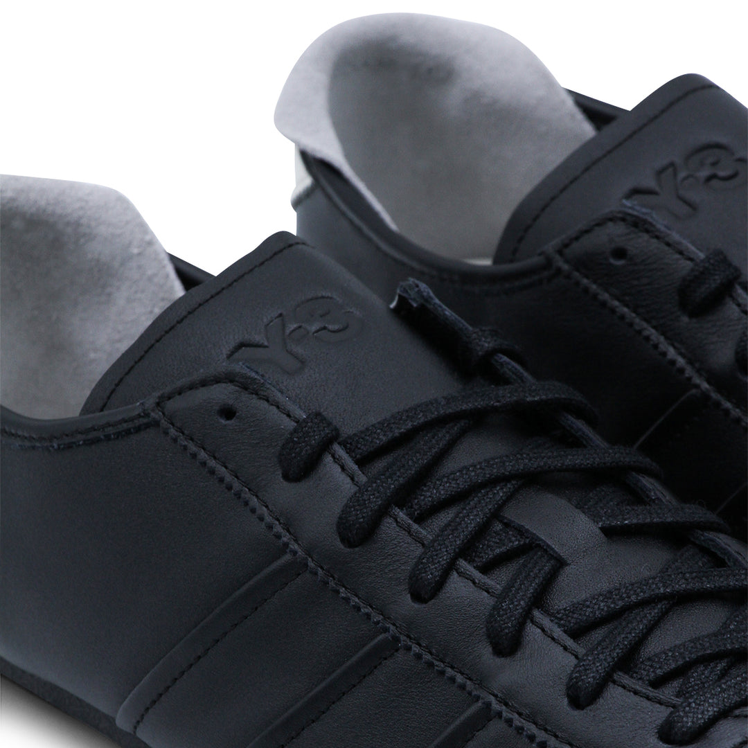Y-3 Sneakers - BLACK/BLACK/OWHITE | 8ec3ea5cc757d6460823cf7bd0d771304b56ff25