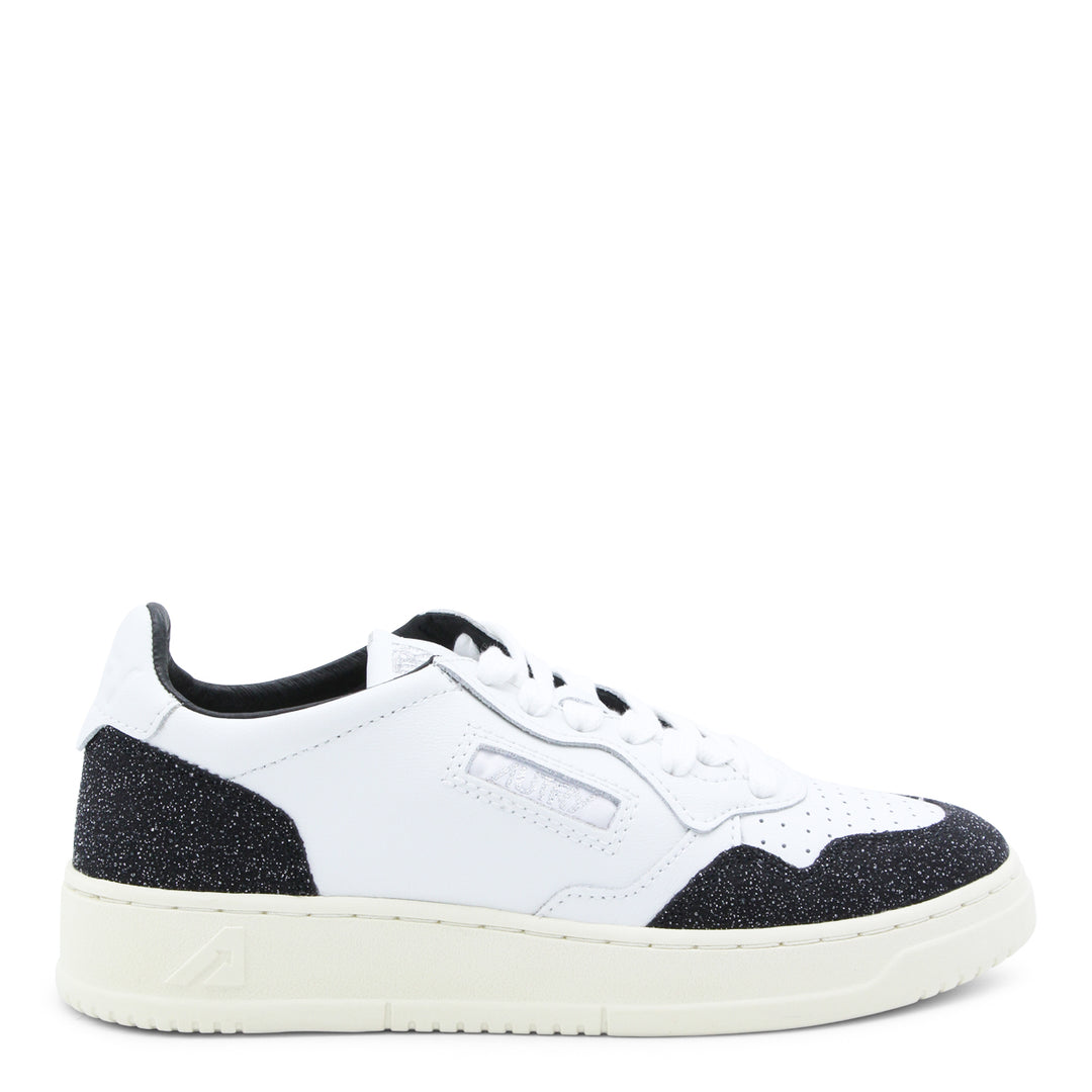 Autry Sneakers - SOFLEA/SPK WHT/BLK | e3ac97f008845333807da87f9a48e768610a49a3