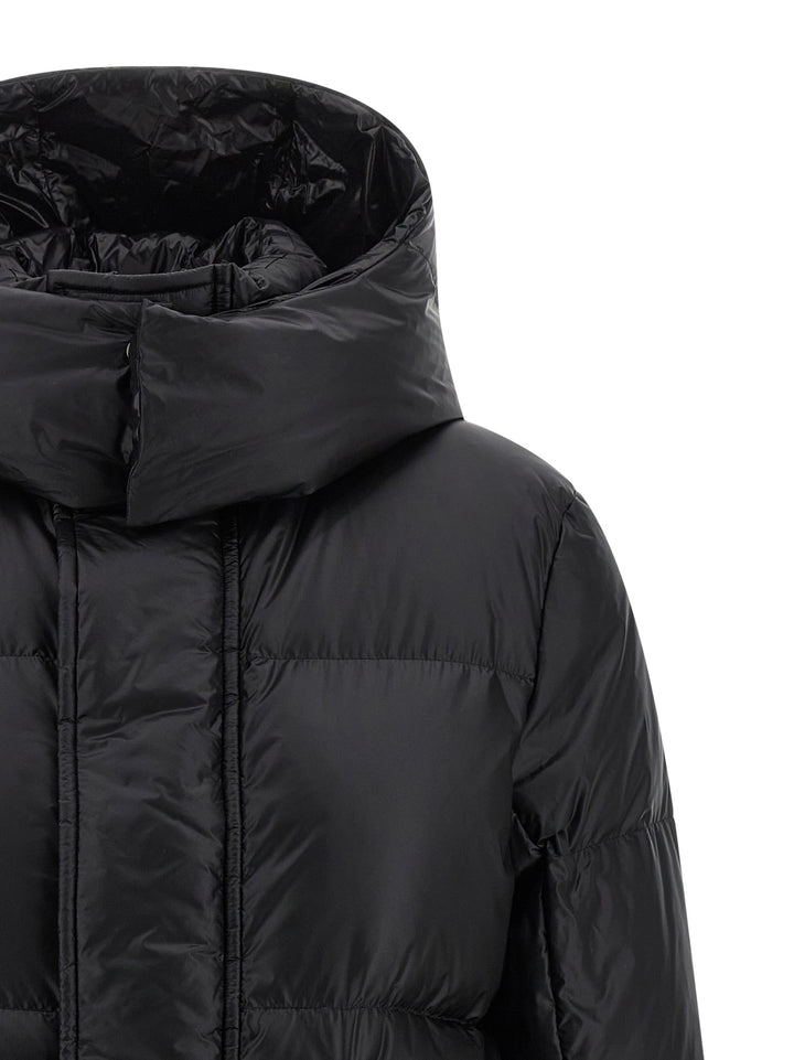 Sacai Puffer Puffer Jackets - Black | 23960dd9b4bca3d00f52b8dc4bd2fec3ff2e10dd