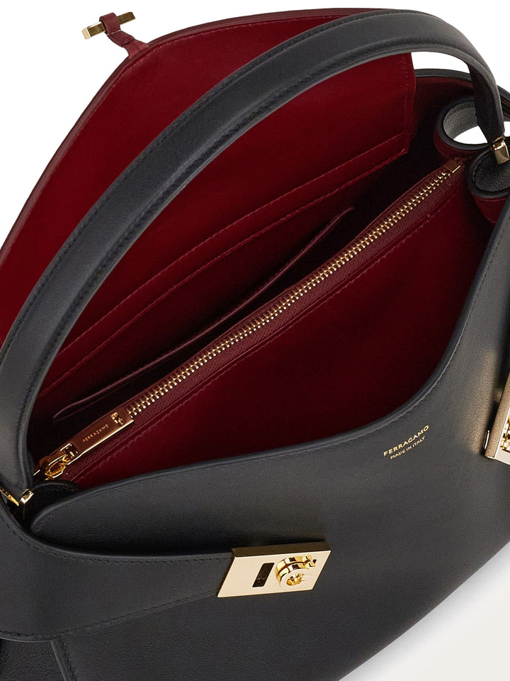 Ferragamo Bags - Nero borgogna | db94021287de3ce85dd5baf53a987e096af4b965