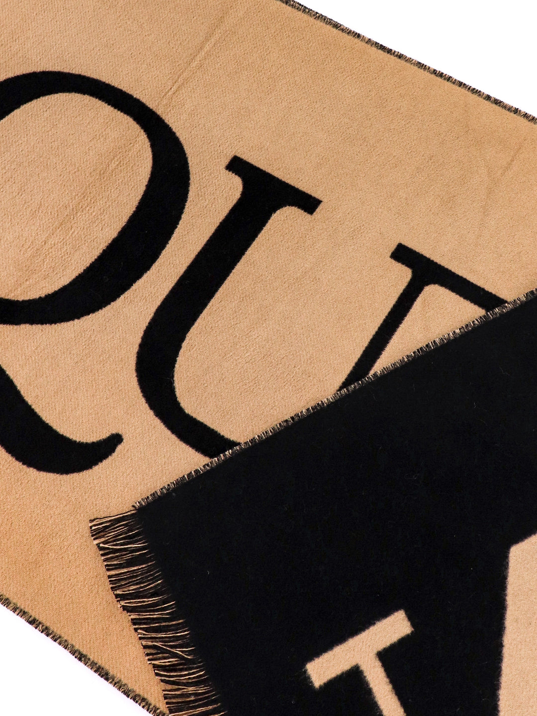 Alexander Mcqueen Scarfs - Light and natural | 9c4cb32afdb5153d75fce38290c07702c5969626