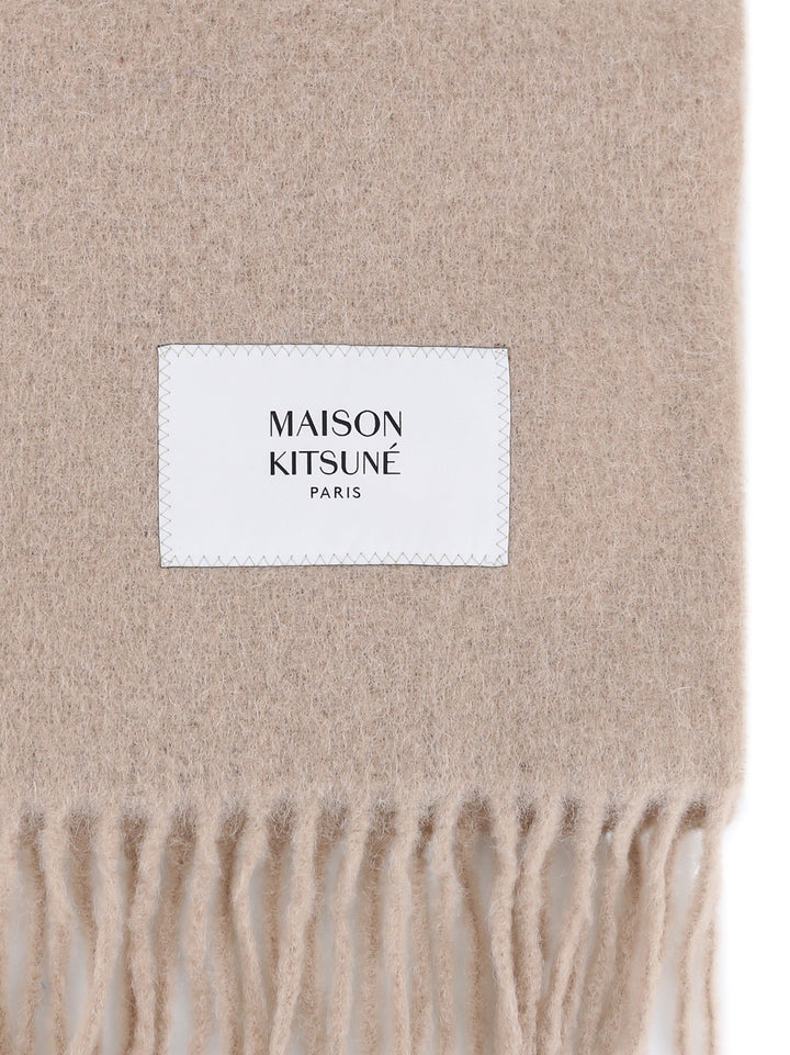 Maison Kitsune' Scarfs - Light and natural | 95cb2285882d5874dafe5828d83c515f215518df
