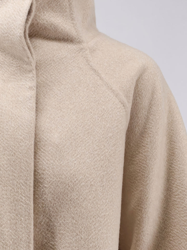 Alaia Coats - Light | b0bf77f44e9fd5b0494bd64f99ef80614fb173cd