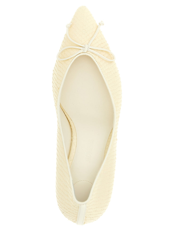 Jacquemus Les Escarpins Tourni Pumps - Beige | 72effd1711d2281640ac63fd64d9b1704ef45c70