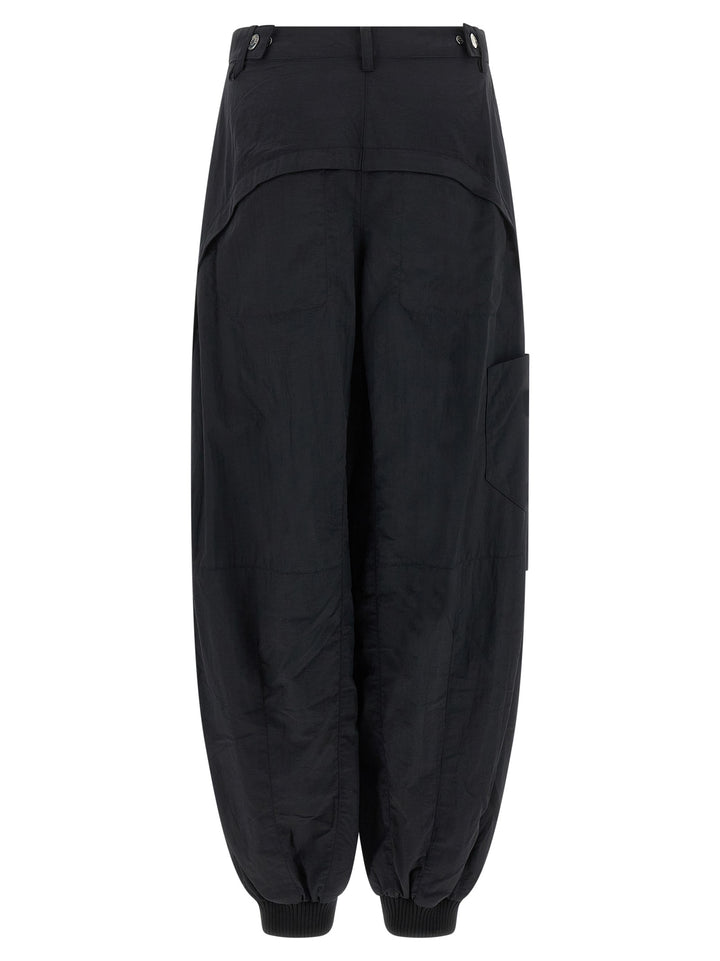 Jacquemus Le Cargo Ovalo Pants - Black | a203ea5a82152e1dbd2dd48c211b77b9e226b449