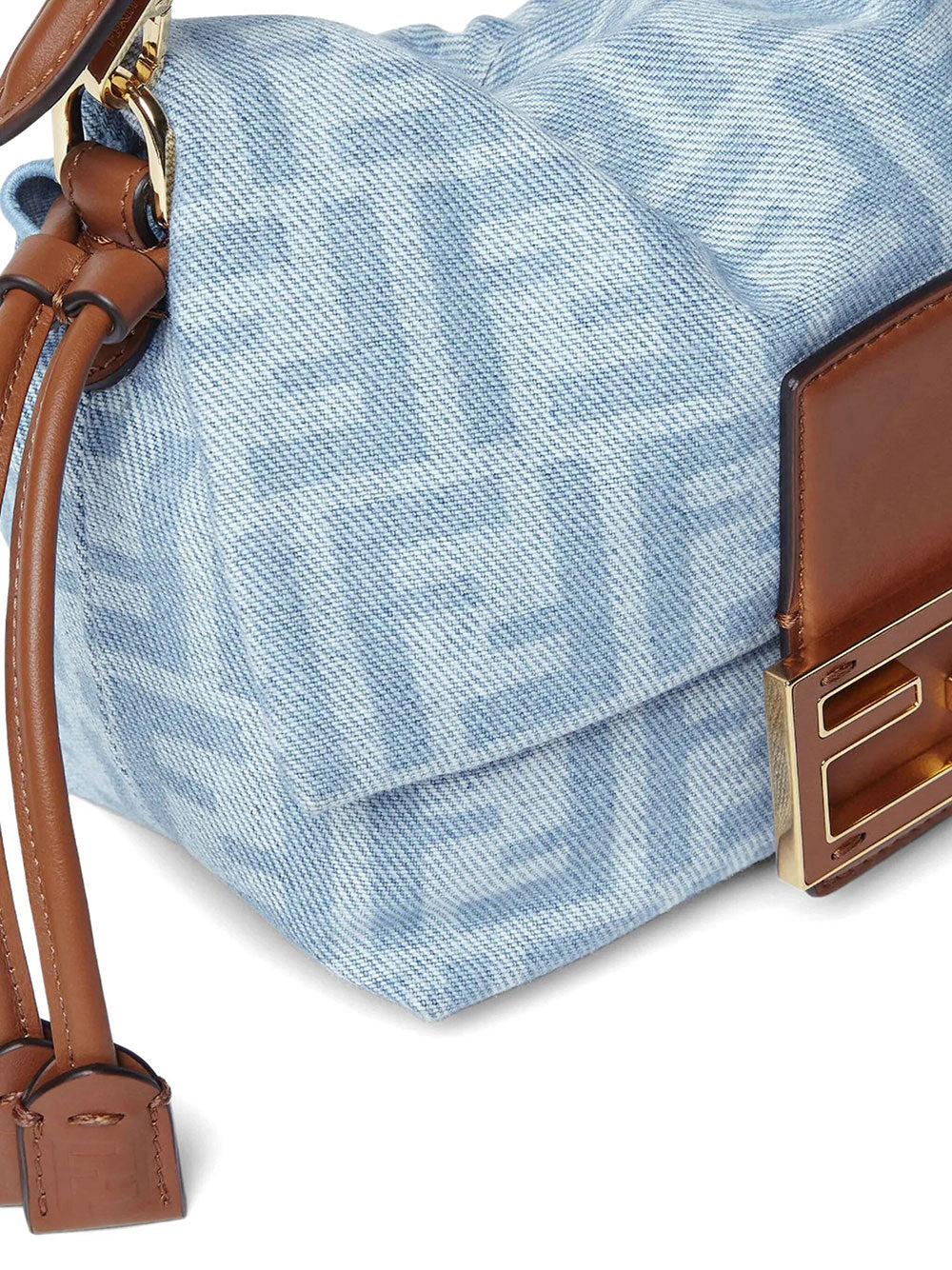 Fendi Totes - Blue | d8134b5cc535ec250d5471abc474b0509e330fec