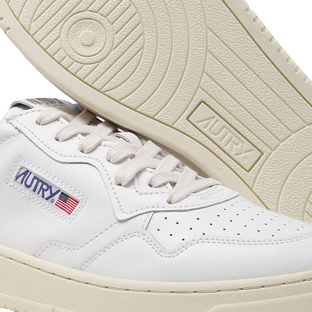 Autry Sneakers - WHITE/BLACK | d242a1a3e5a911caea56d9a6a46bdb70d0c24f4e