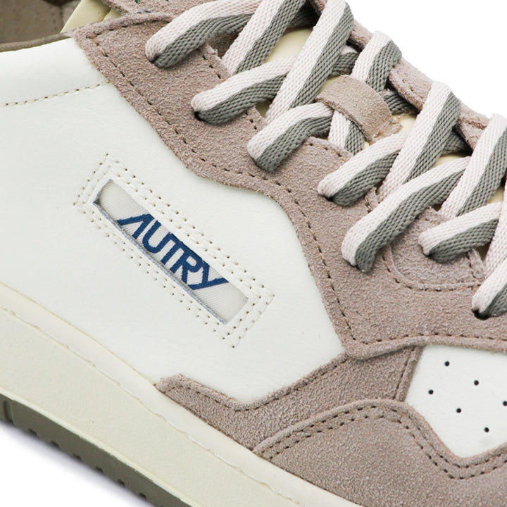 Autry Sneakers - WHITE/LICORICE | 840b0986854270ca088232f84e374714bffdd33a