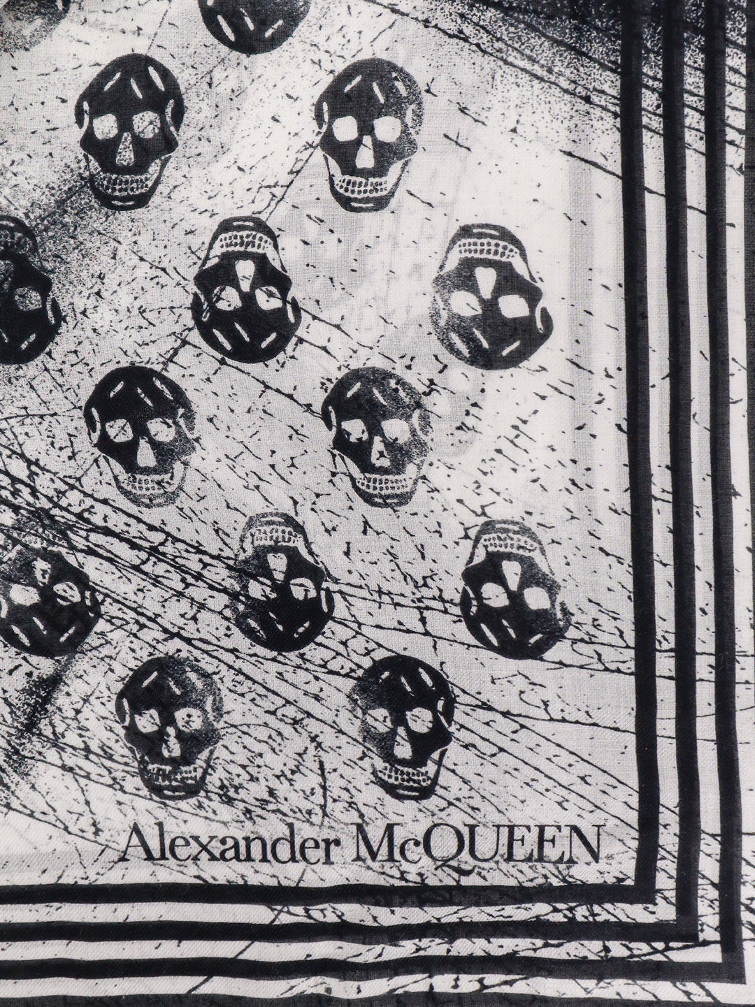 Alexander Mcqueen Scarfs - MultiColour | 75ae4938dcc3f2550555fab7e2c9213799d2a2cf