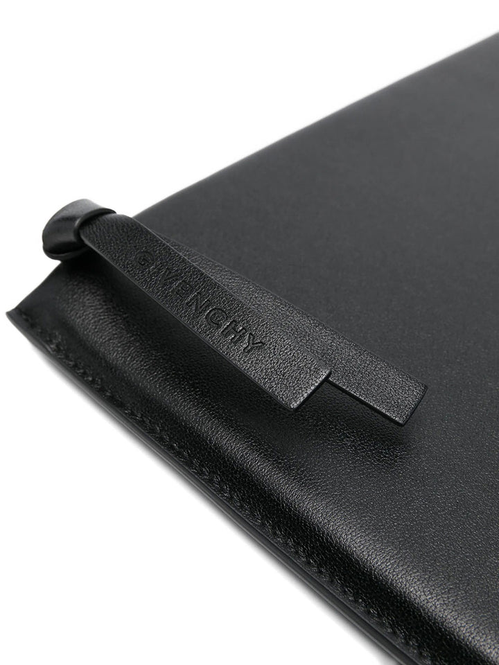 Givenchy Clutches - Black | 40fed34eb61aa0e05f8662a4ff67638656d32551
