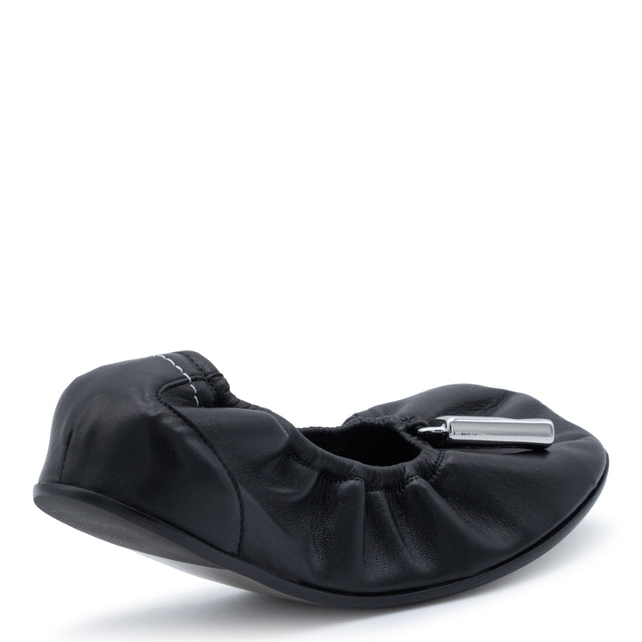Mm6 Maison Margiela Flat shoes - BLACK | aea0624969f273c33a104dc2da109ee9f52c6f03