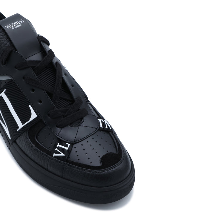 Valentino Garavani Sneakers - BLACK | 8f6df7145c82920bf232f101942b31e95da36d84