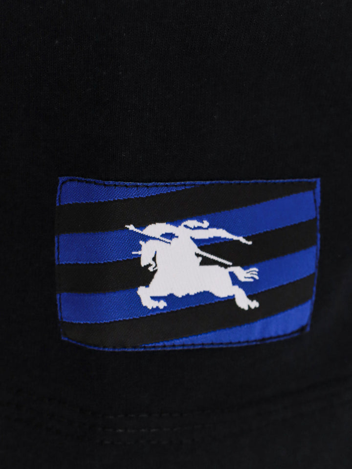 Burberry T-shirts and Polos - Blacks and greys | a5f80bb3b2f5036408abfb9636aa9d6d026bda63