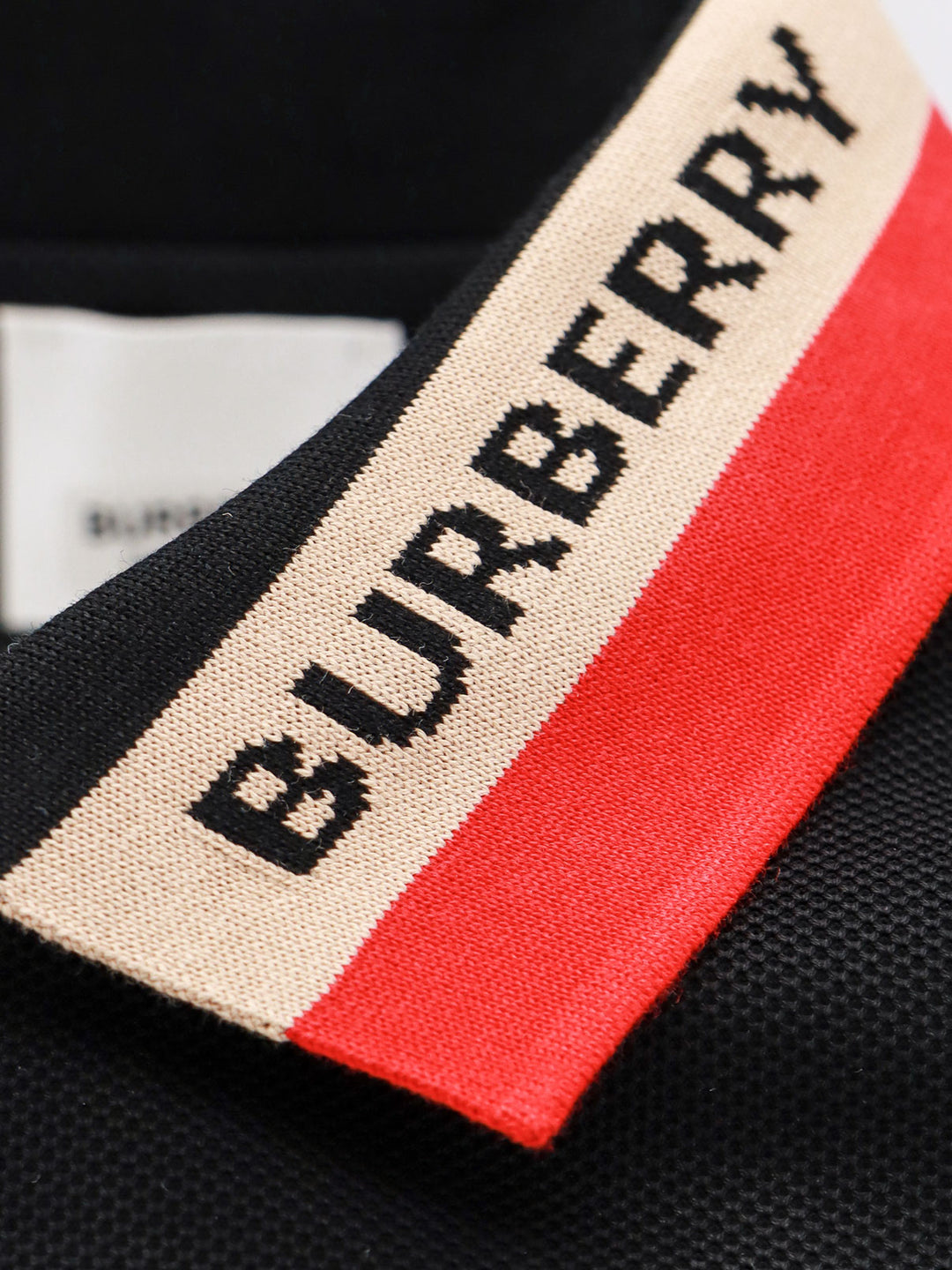 Burberry T-shirts and Polos - Blacks and greys | 4c82c5ff6bfee8a12db54b3af31fa685a8faeadf