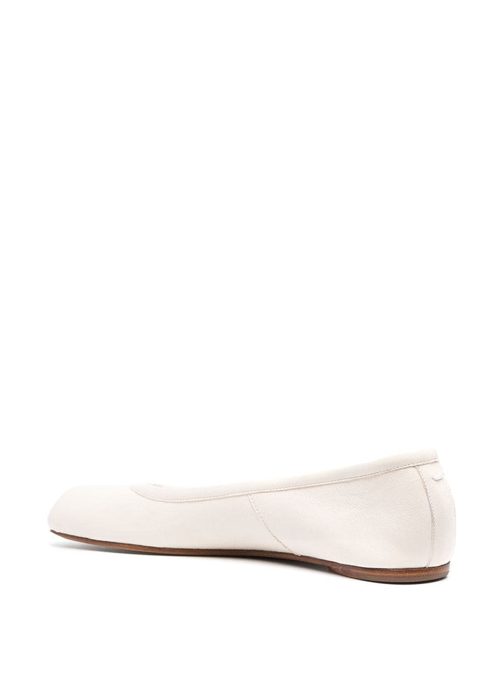 Maison Margiela Ballerinas - White | 82881a4202f1253536ff5fdfe577fd49b4b0a58b