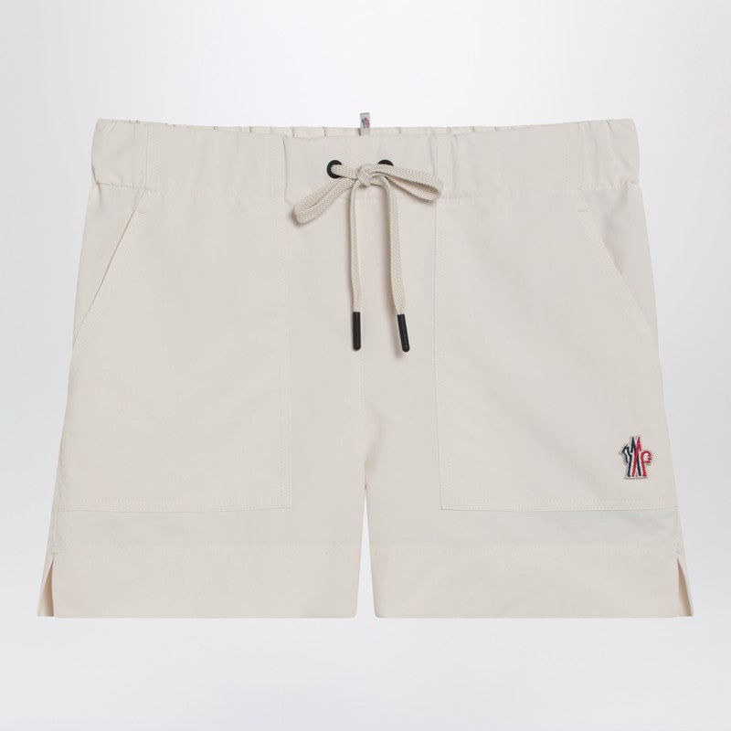 Moncler Grenoble Shorts - Beige | 191da129f2e4c7e1c839f1aba1ebfcbcbd43874e