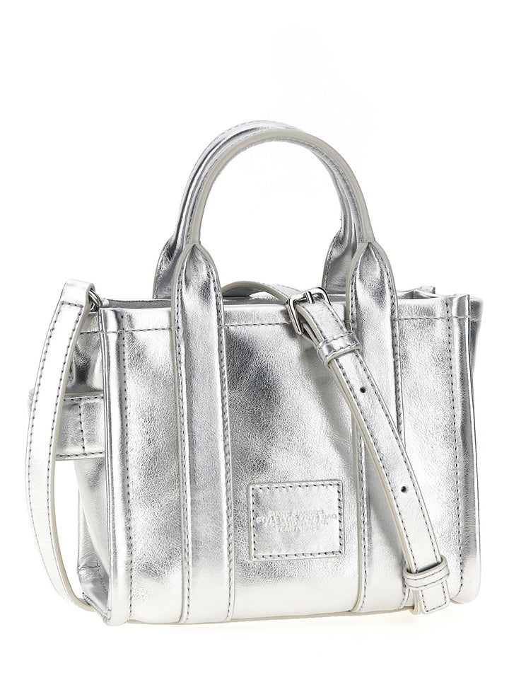 Marc Jacobs The Metallic Leather Crossbody Tote Crossbody Bags - Silver | 5fb7019f3dfbfea194b91bee5a127fab1800693f