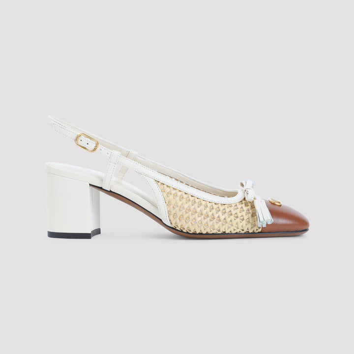 Valentino Garavani Pumps - Nude & Neutrals | 75a71ede0a2497eb94e533bdb5940ae114084dfe