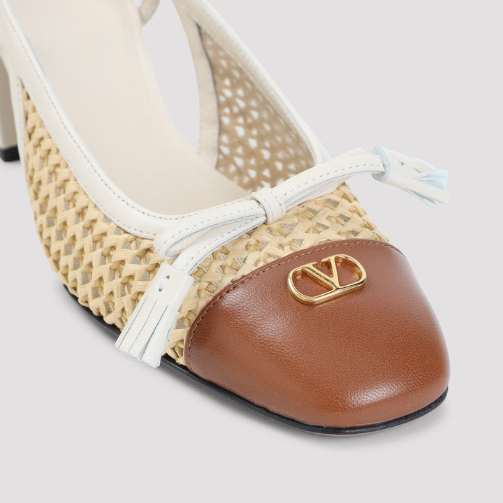 Valentino Garavani Pumps - Nude & Neutrals | 4200296b0ae40c9ab7ae164e1b889bbb502cd008