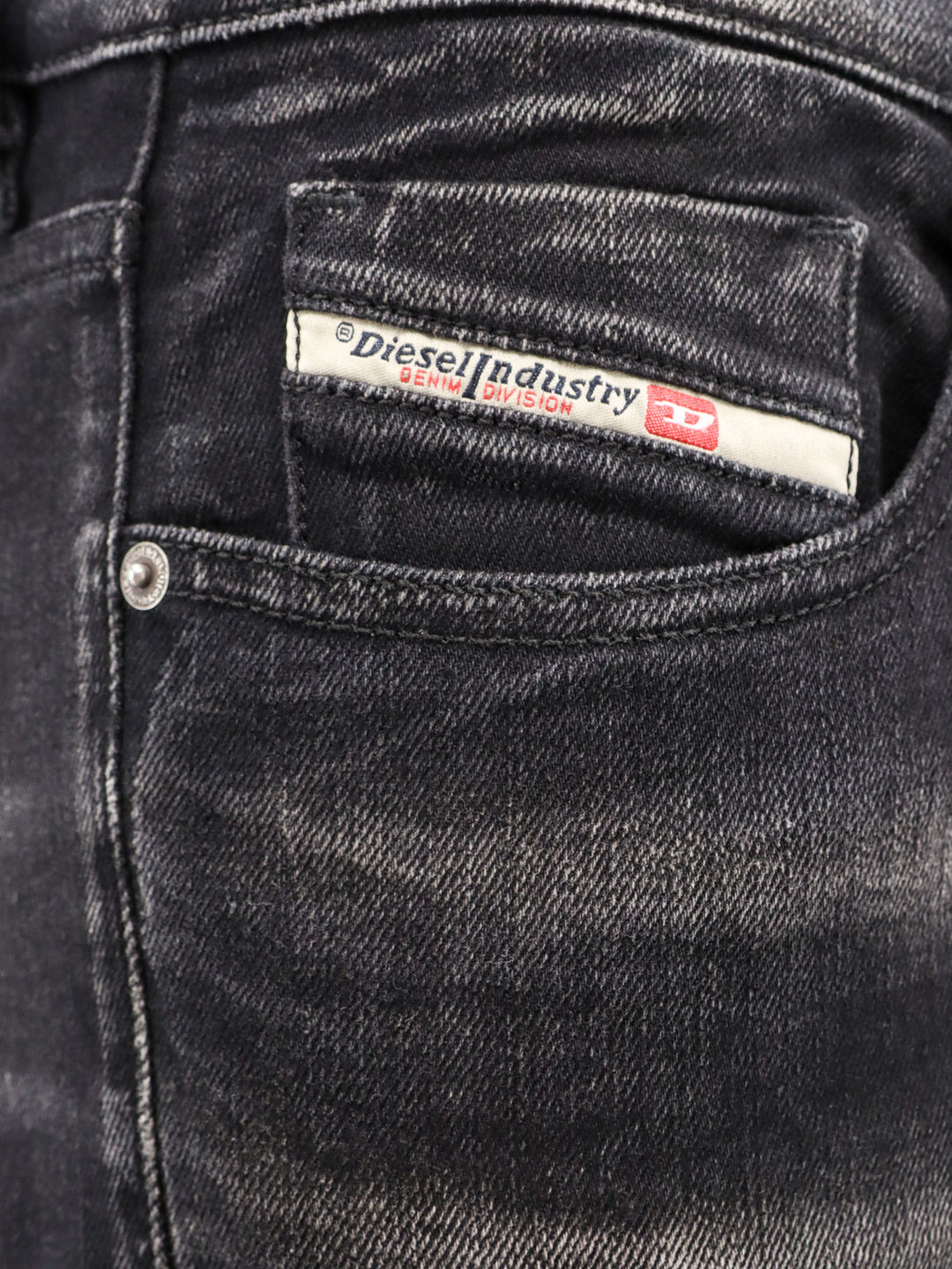 Diesel Jeans - Blacks and greys | dc47b9e2f3e103d4f6de508ed7fd8438d8507b5e