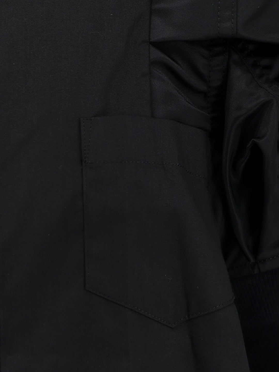 Sacai T-shirts and Polos - Blacks and greys | 40d8499fe6bc85f70a5033a41bb833ab171bdd64