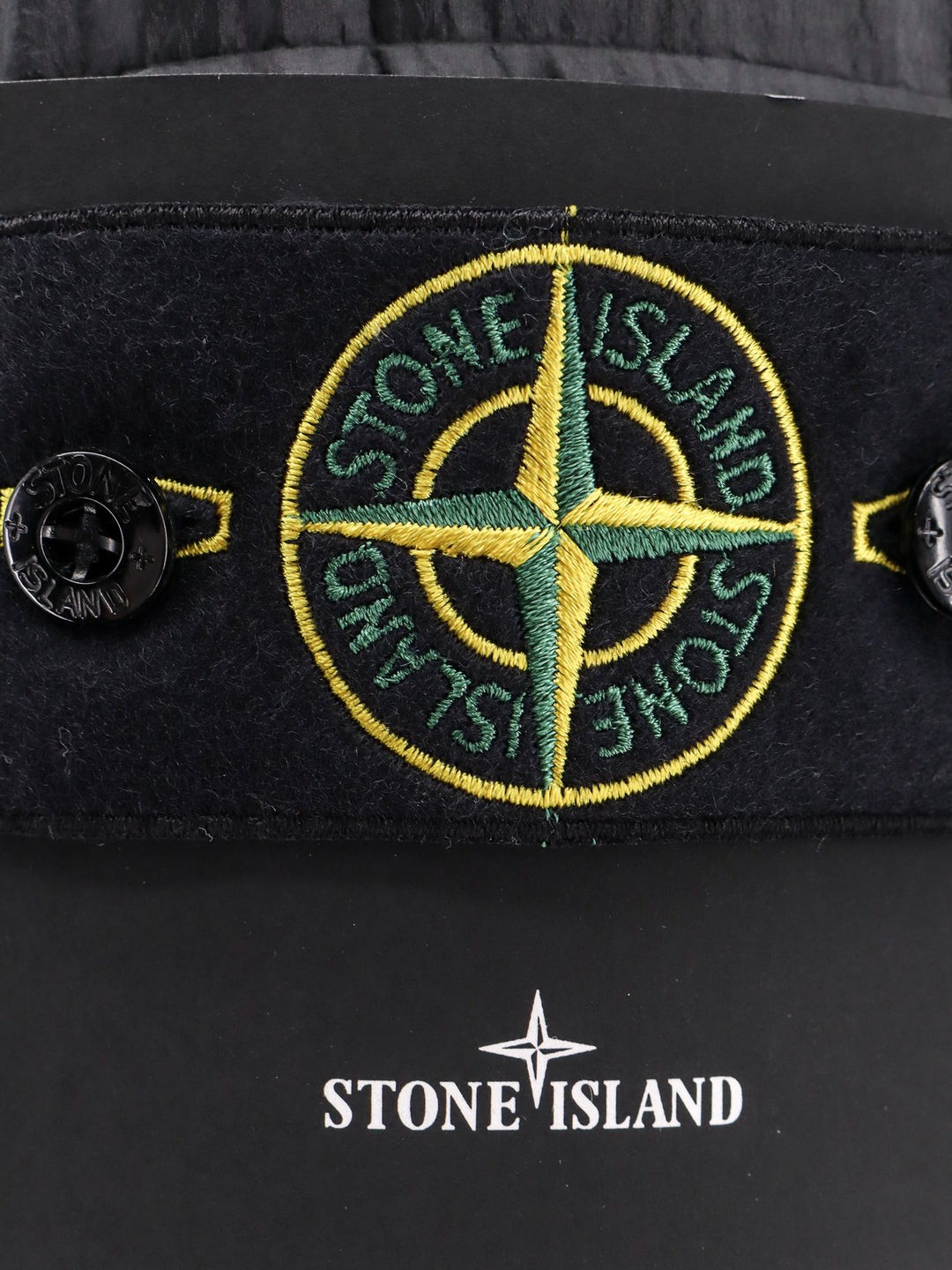 Stone Island Jackets - Blacks and greys | 2aaed983acc132f4a6ef2e7f55dab0b8911169f0