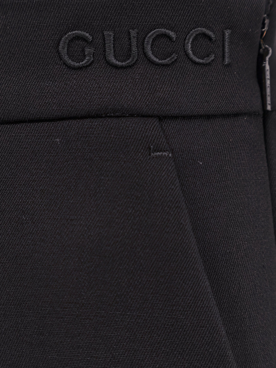 Gucci  - Blacks and greys | 4ba38de0b1b70220521b7b11cfc5e2bd16a2f34c