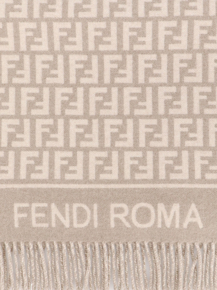 Fendi Scarfs - Light and natural | 9aaaf4ab4721a3a5bfa66b1753919cd00730ee4a