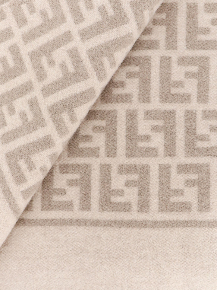 Fendi Scarfs - Light and natural | 4f27ab072ccd281ab38e1686df6073fdf92cb3cb