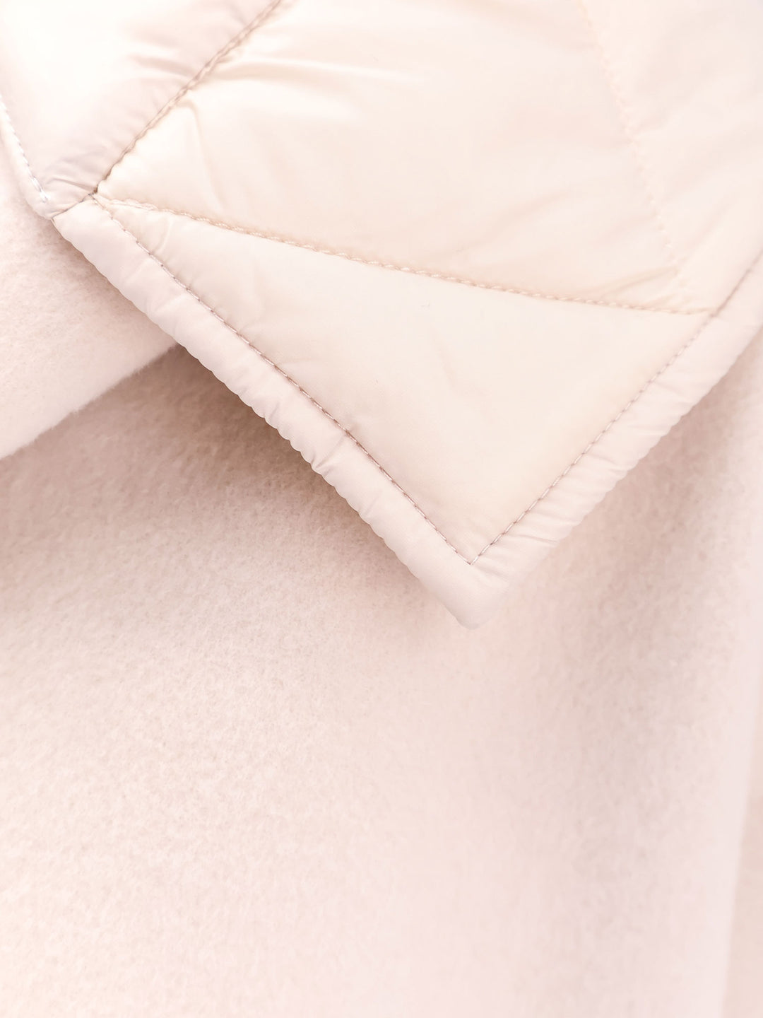 Pinko Coats - Light and natural | 11bf74d3a55a9180c5518efb6212c68dafe5c002