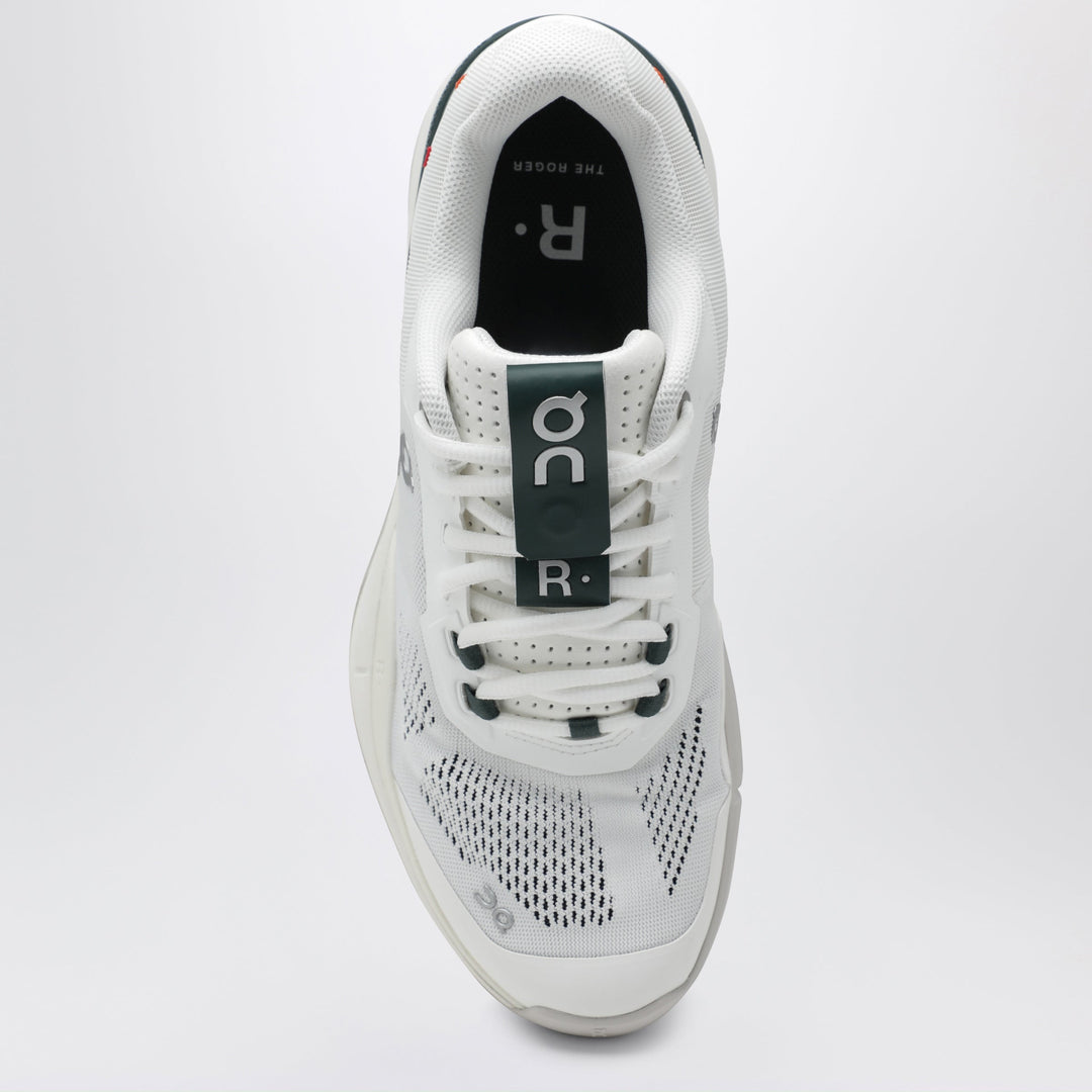 On Apparel & Accessories - White | b791a8e5254b262ee58a1520732c8b7401bfe347