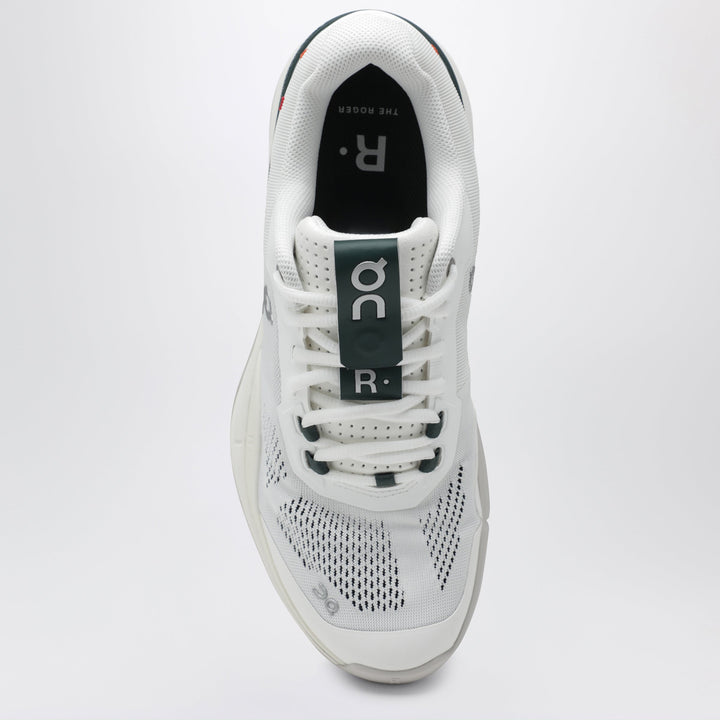 On Apparel & Accessories - White | b791a8e5254b262ee58a1520732c8b7401bfe347