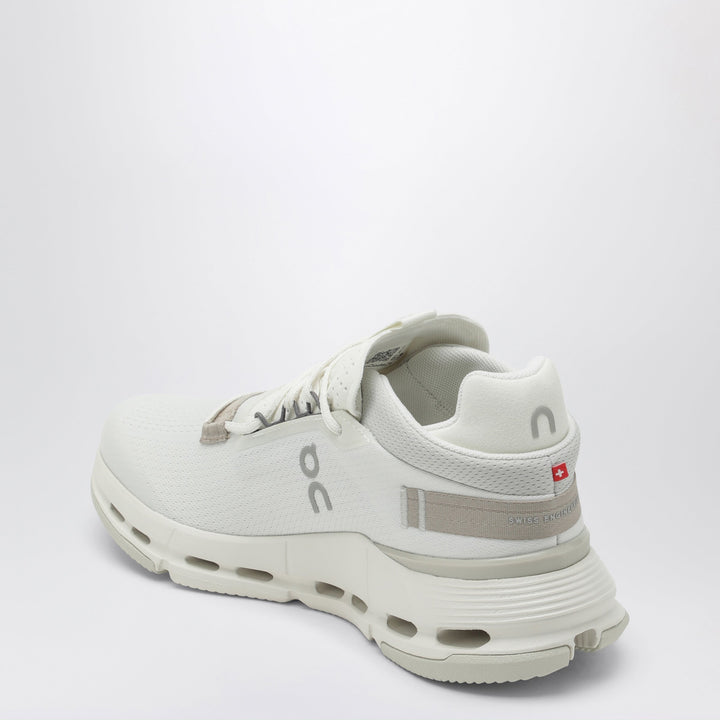 On Shoes - White | 1c2223f554d7535a65097b6b981275ab7e616525