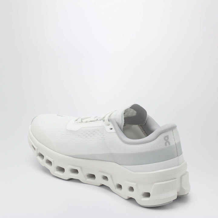 On Shoes - White | 6b403327dd43c96433538f4fe6d46395ae518241