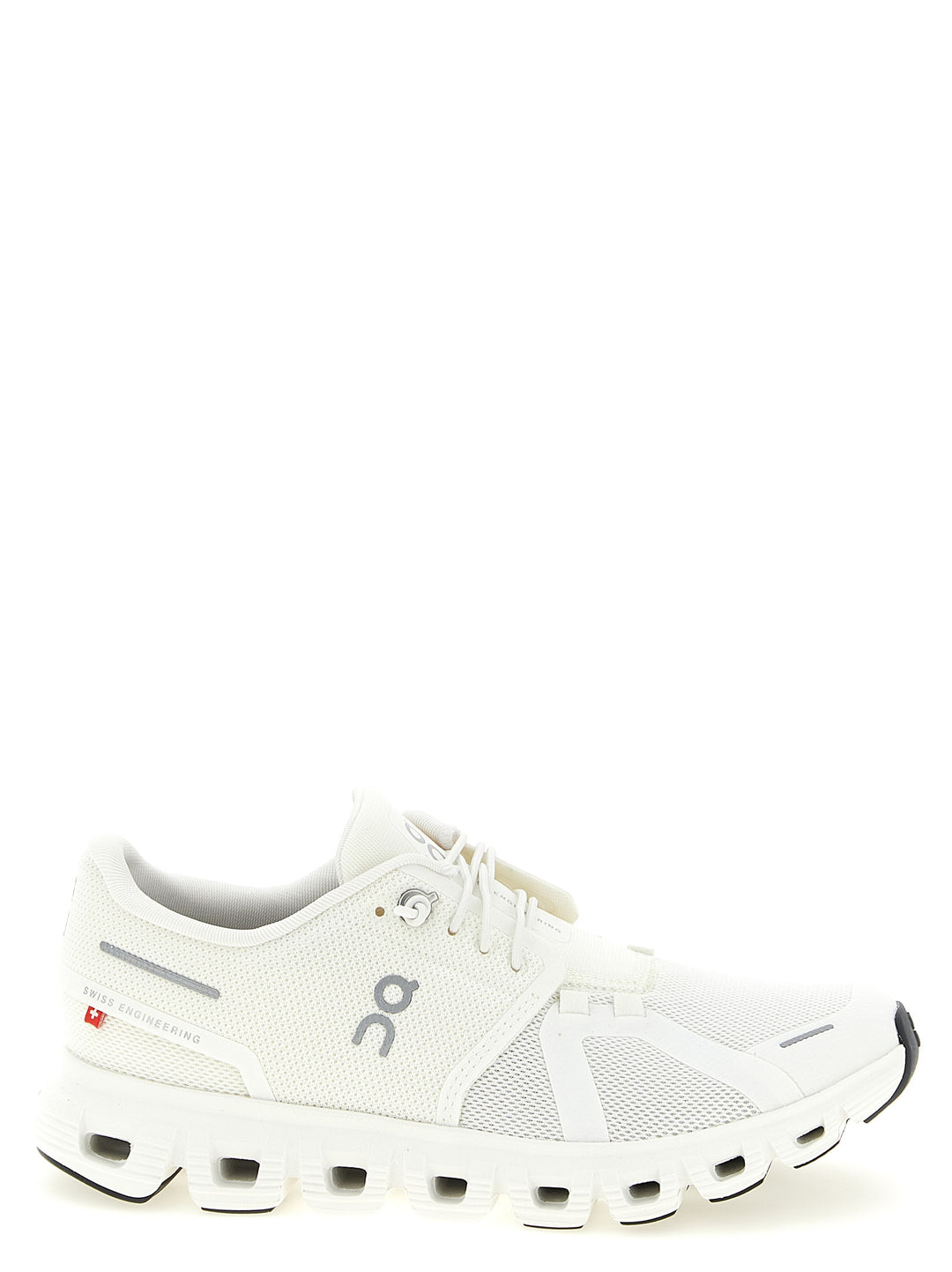 On Cloud 6 Wide Sneakers - White | 2f9143faf0631eed5a41443d5edb904d099504dc