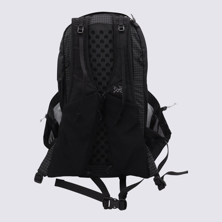 Arc*Teryx Bags - Blacks and greys | fa5fc626ee46a0136e33889cf401d6f55c0b5e85