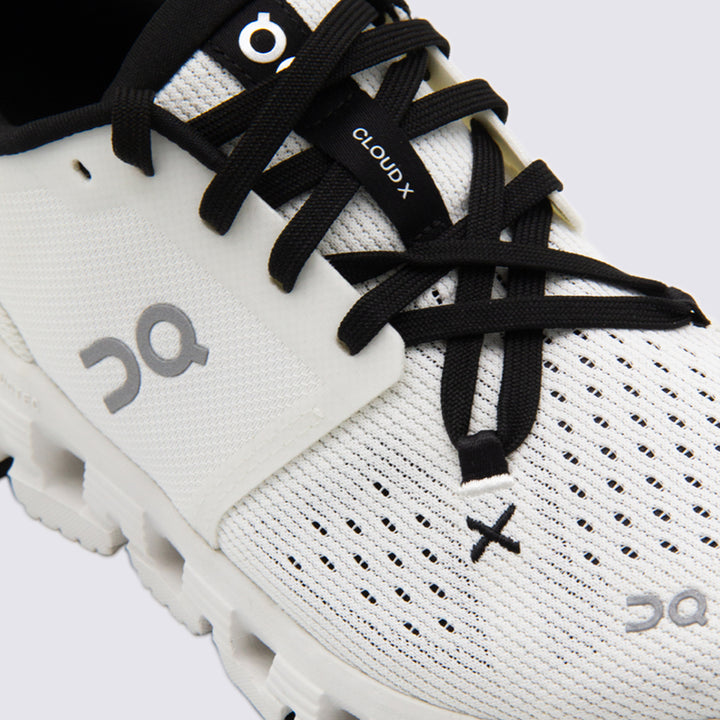 On Sneakers - IVORY/BLACK | 9da4707f6e73cbd7b59ec84cbed76ab7b1d45734