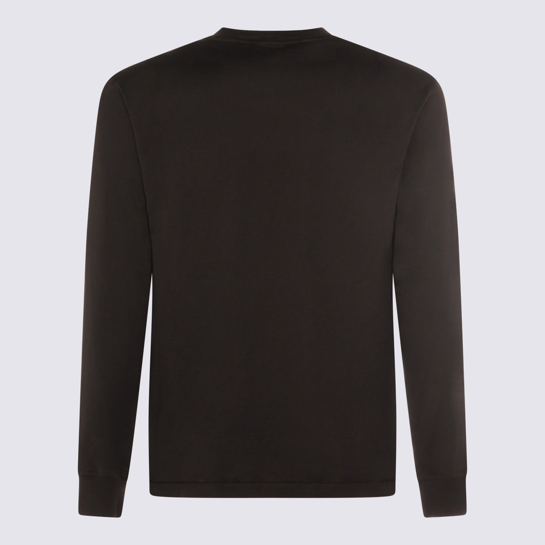 Stone Island T-shirts and Polos - Blacks and greys | 7ab06204e20851ce70944fb796d3ea6902933af3