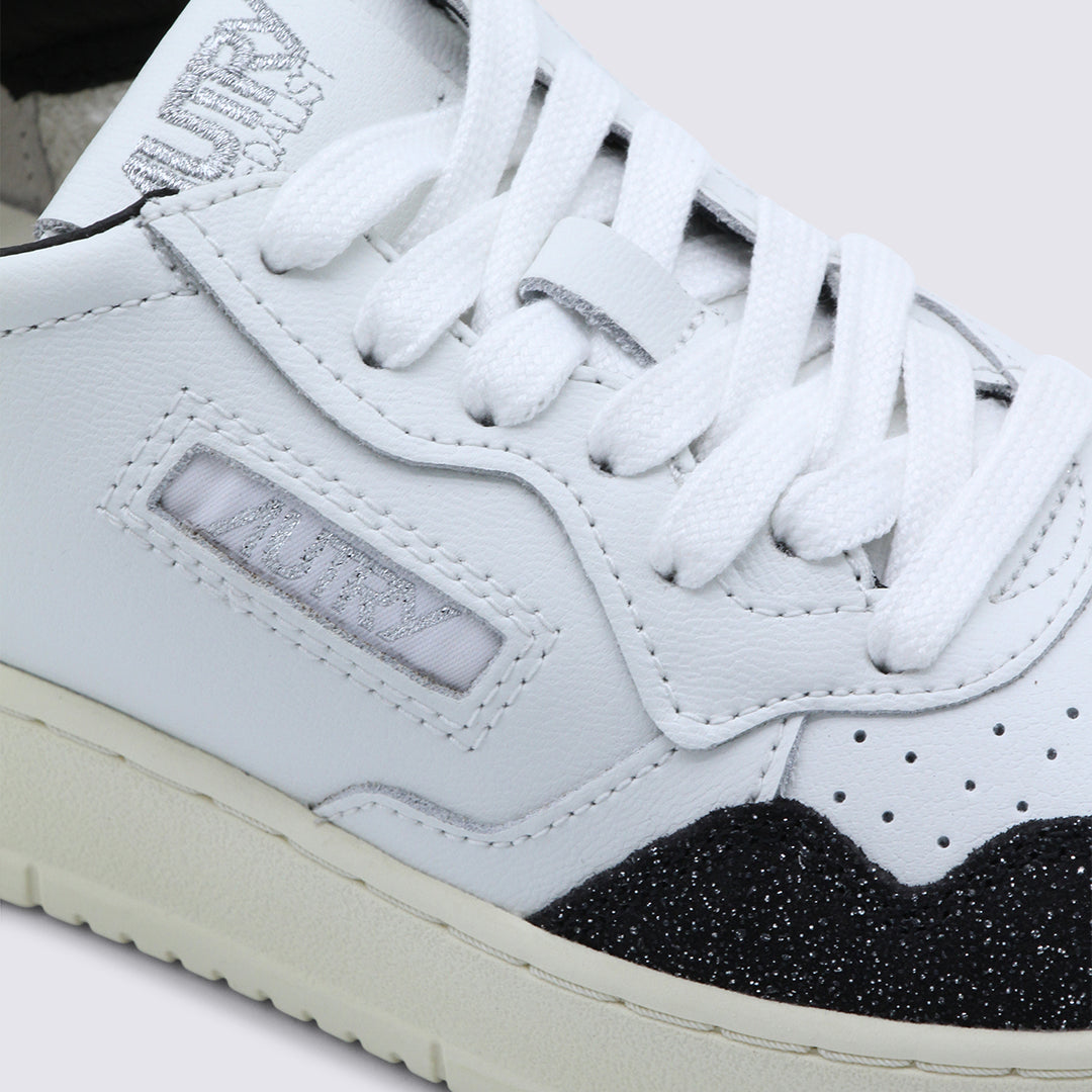 Autry Sneakers - SOFLEA/SPK WHT/BLK | 085aa44f3f1789a37a0bd0d99a93f8cba731f0f3