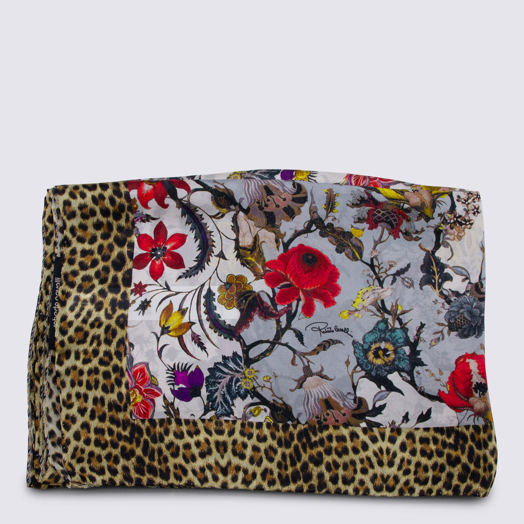 Roberto Cavalli Scarfs - Light and natural | 24af30e02fb1075725f51662a9ba2f5c51fae9fe